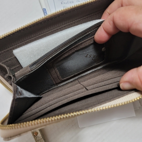 NWT Montana West Croc Embossed Wallet Wristlet - Picture 7 of 7